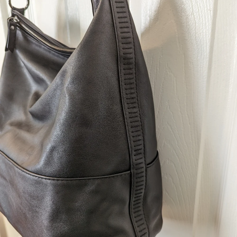 Universal Thread Black Large Shoulder Bag